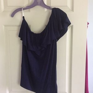 Lilly Pulitzer Neveah One-Shoulder Top.